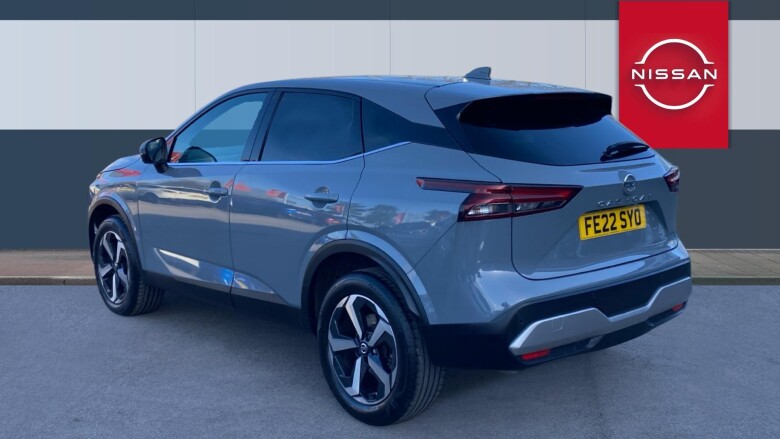 Nissan Qashqai 1.3 DiG-T MH N-Connecta 5dr Petrol Hatchback
